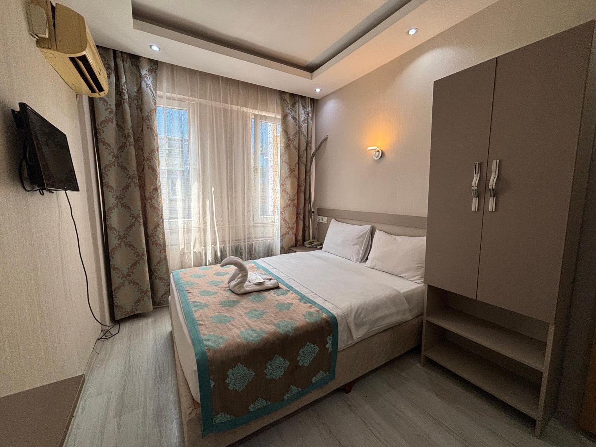 Fly Hotel Istanbul Exterior photo